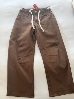 Straight-Leg Drawstring Pants in Brown
